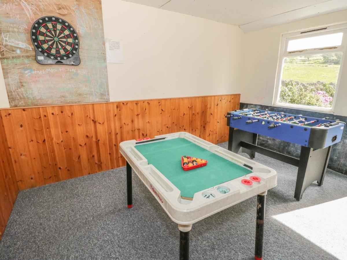 Capel Garmon Penrhyddion Uchaヴィラ エクステリア 写真